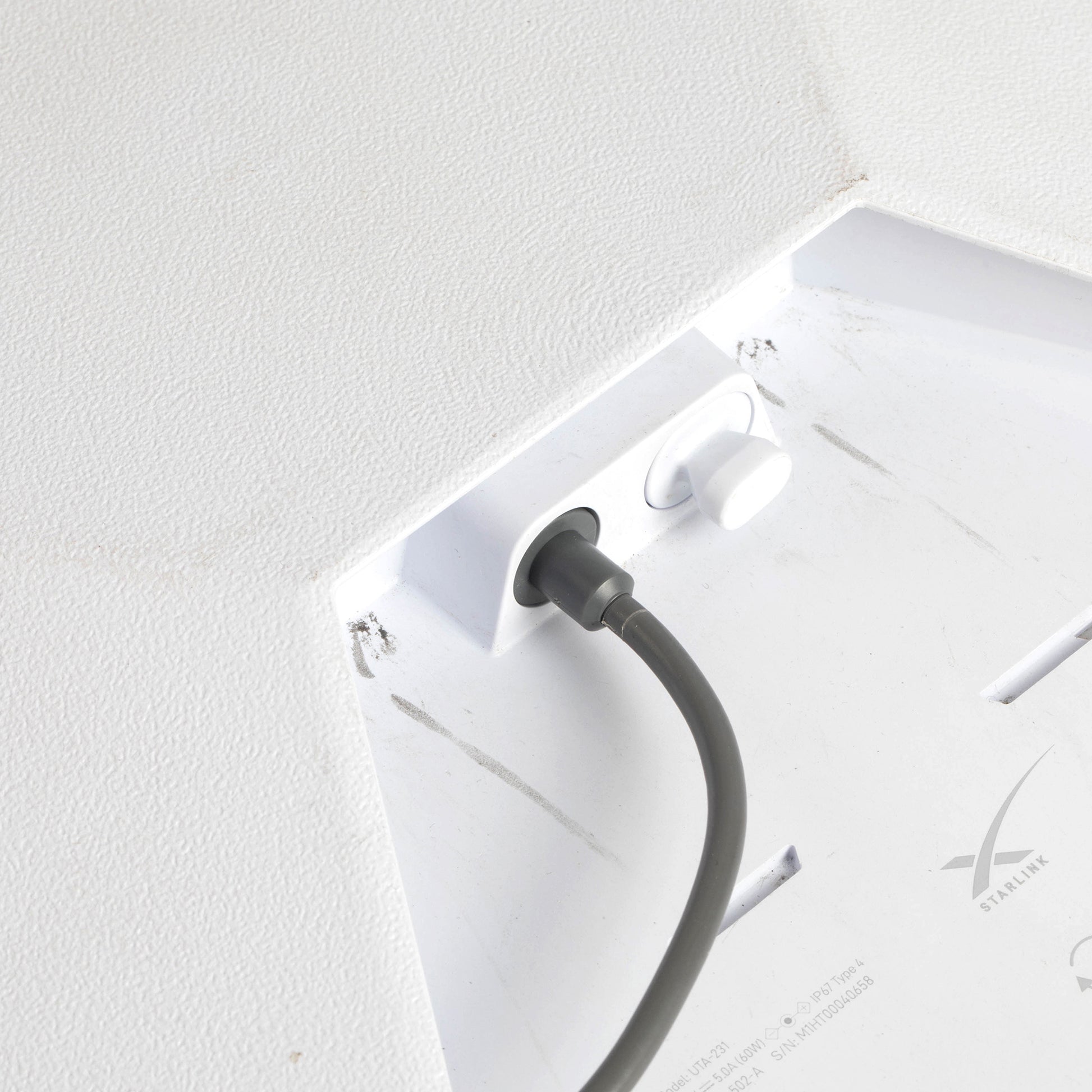 IP67 Waterproof USB-C and Proprietary DC Barrel Connectors, Sealed Against Rain and Dust for Outdoor Use.